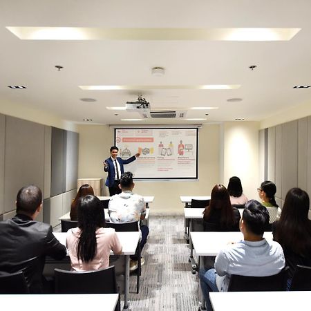 Hop Inn Hotel Tomas Morato Quezon City Dış mekan fotoğraf